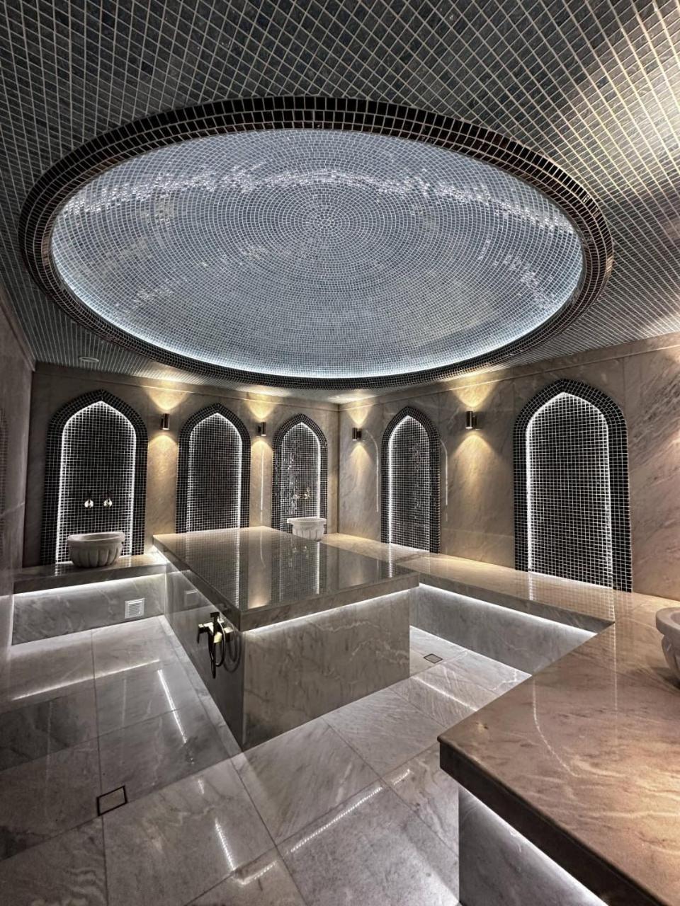 Ziyorat Luxury Hotel เฟอร์กานา ภายนอก รูปภาพ