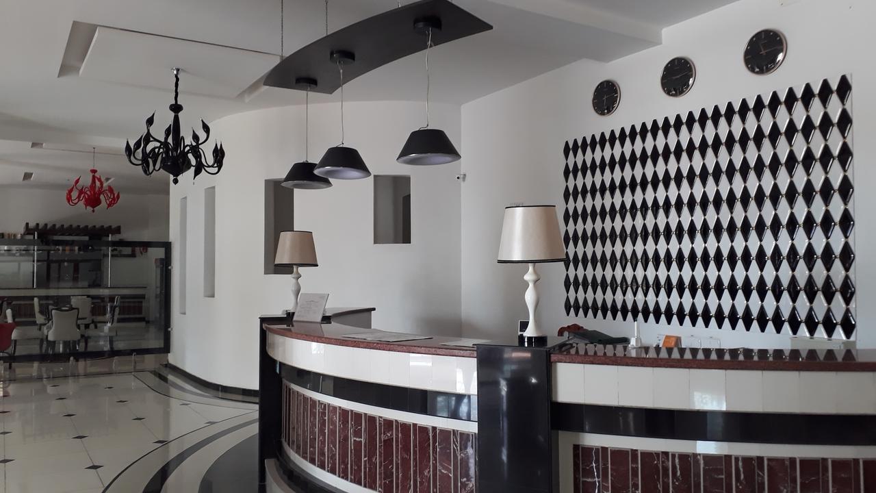 Ziyorat Luxury Hotel เฟอร์กานา ภายนอก รูปภาพ