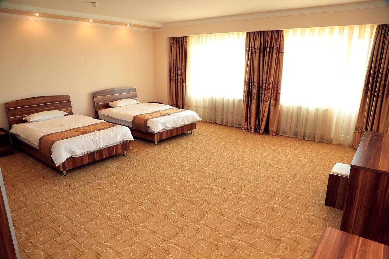 Ziyorat Luxury Hotel เฟอร์กานา ภายนอก รูปภาพ